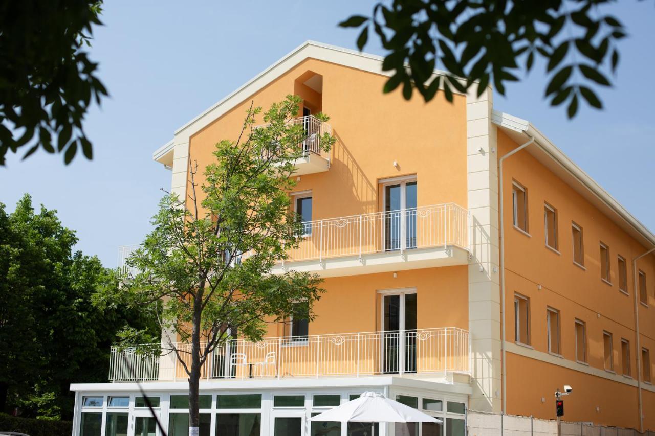 Stalegro Residence 체제나티코 외부 사진