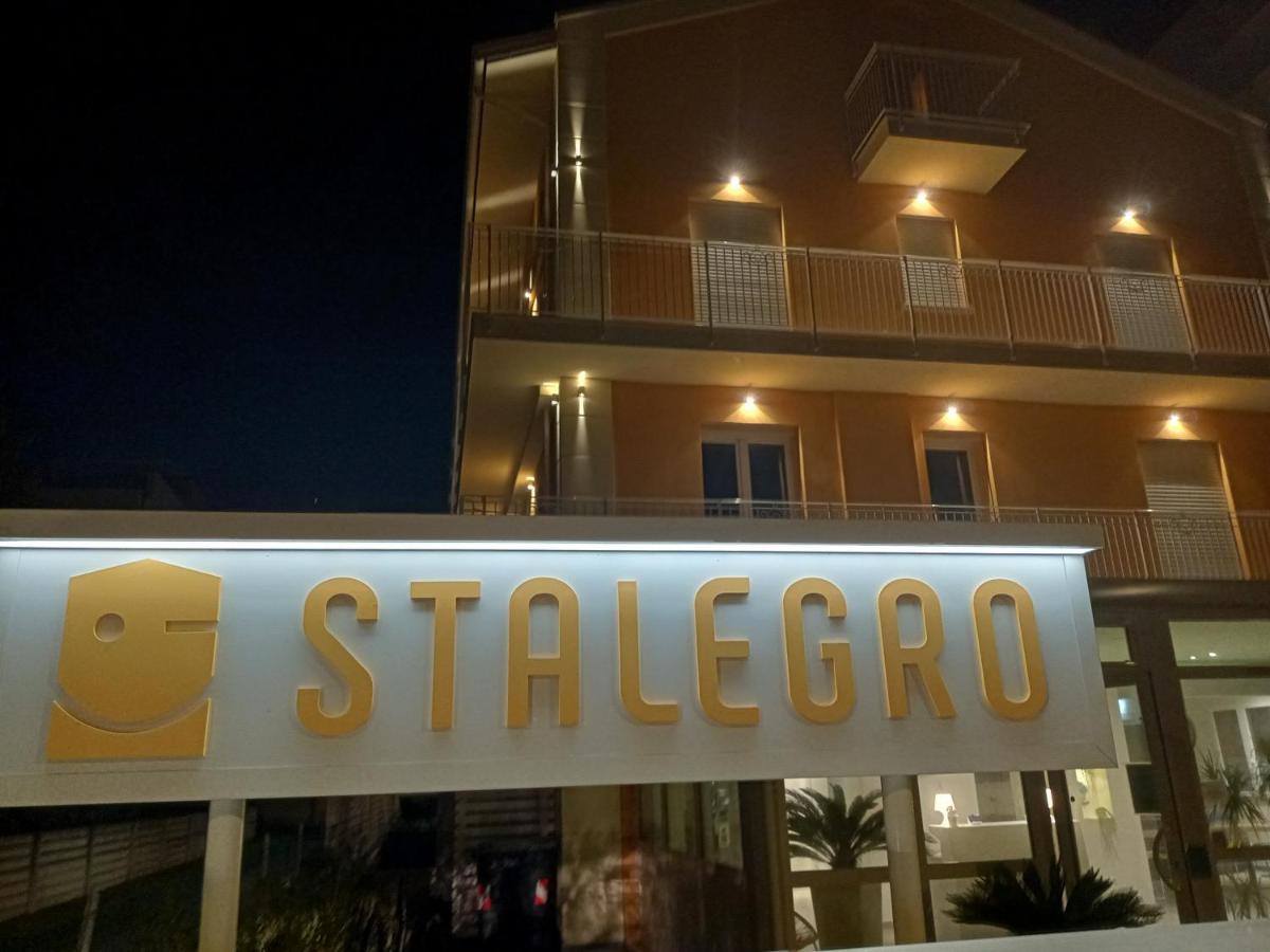 Stalegro Residence 체제나티코 외부 사진